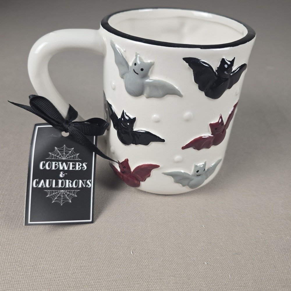 NWT Cobwebs & Cauldrons Halloween Bats Ceramic Coffee Mug 22 oz White Multicolor